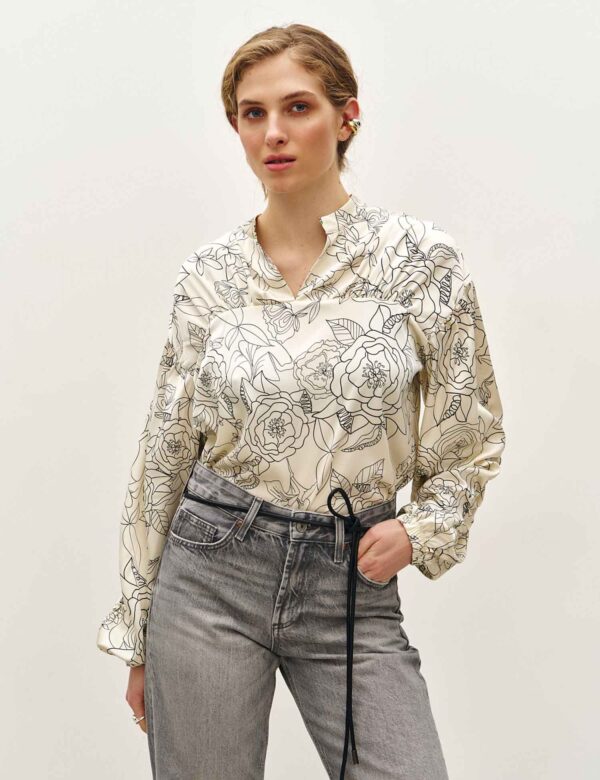 Weiße Bluse mit Print - Image 2