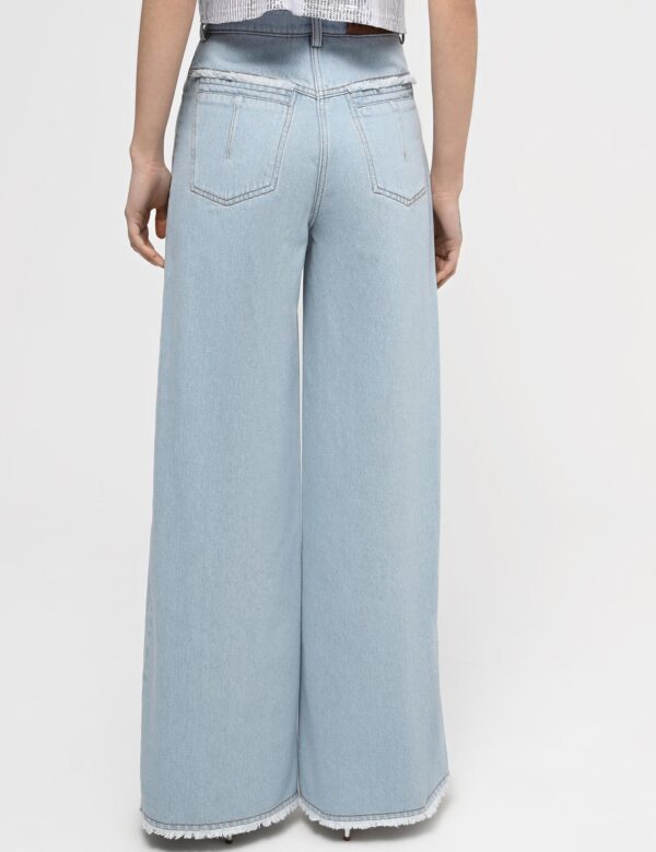 Blaue Jeans - Image 3